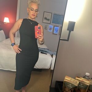 Meet your Posher, Nelliren